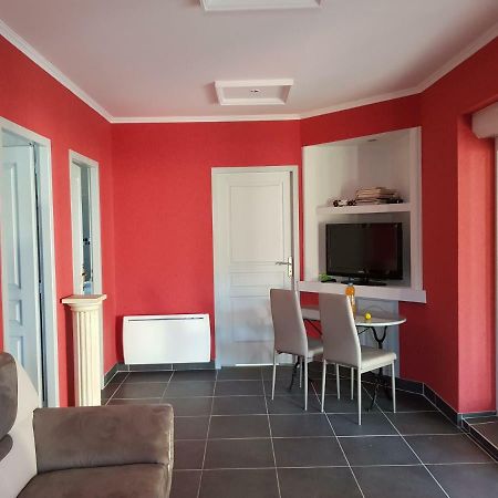 19 Rue Du Cadran Daire Montmorillon Dış mekan fotoğraf