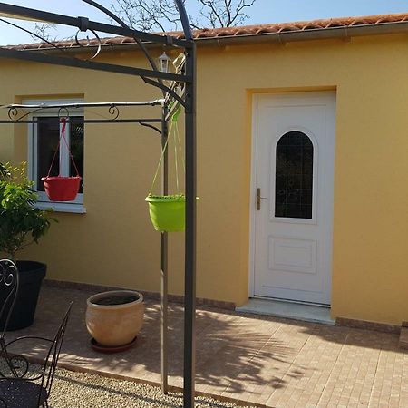 19 Rue Du Cadran Daire Montmorillon Dış mekan fotoğraf