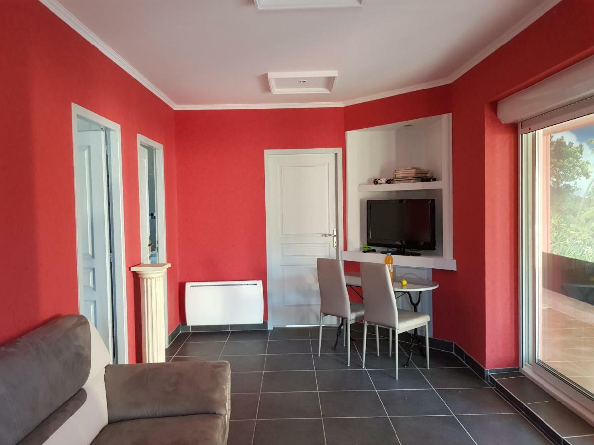 19 Rue Du Cadran Daire Montmorillon Dış mekan fotoğraf