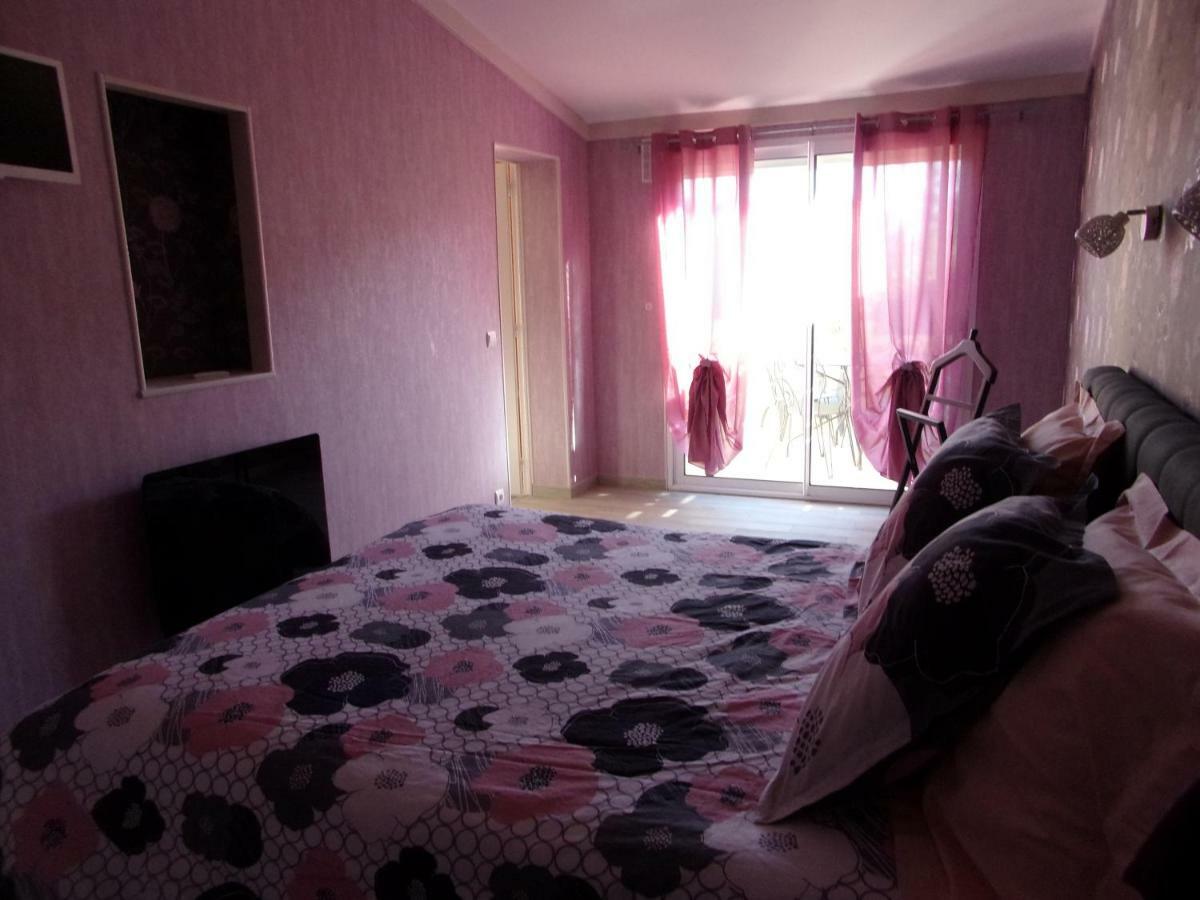 19 Rue Du Cadran Daire Montmorillon Dış mekan fotoğraf